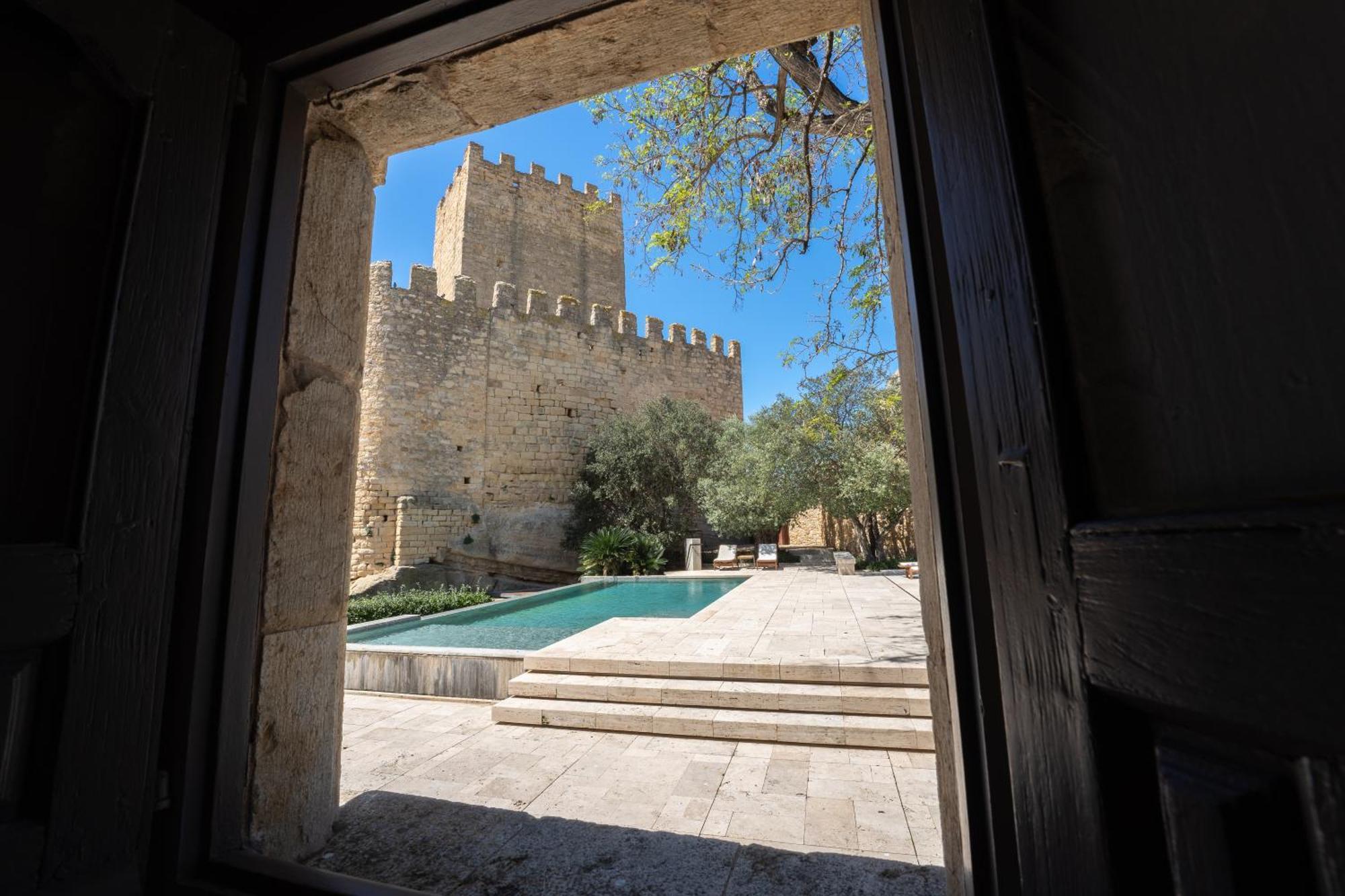 Deco - Casa Castell De Peratallada Buitenkant foto