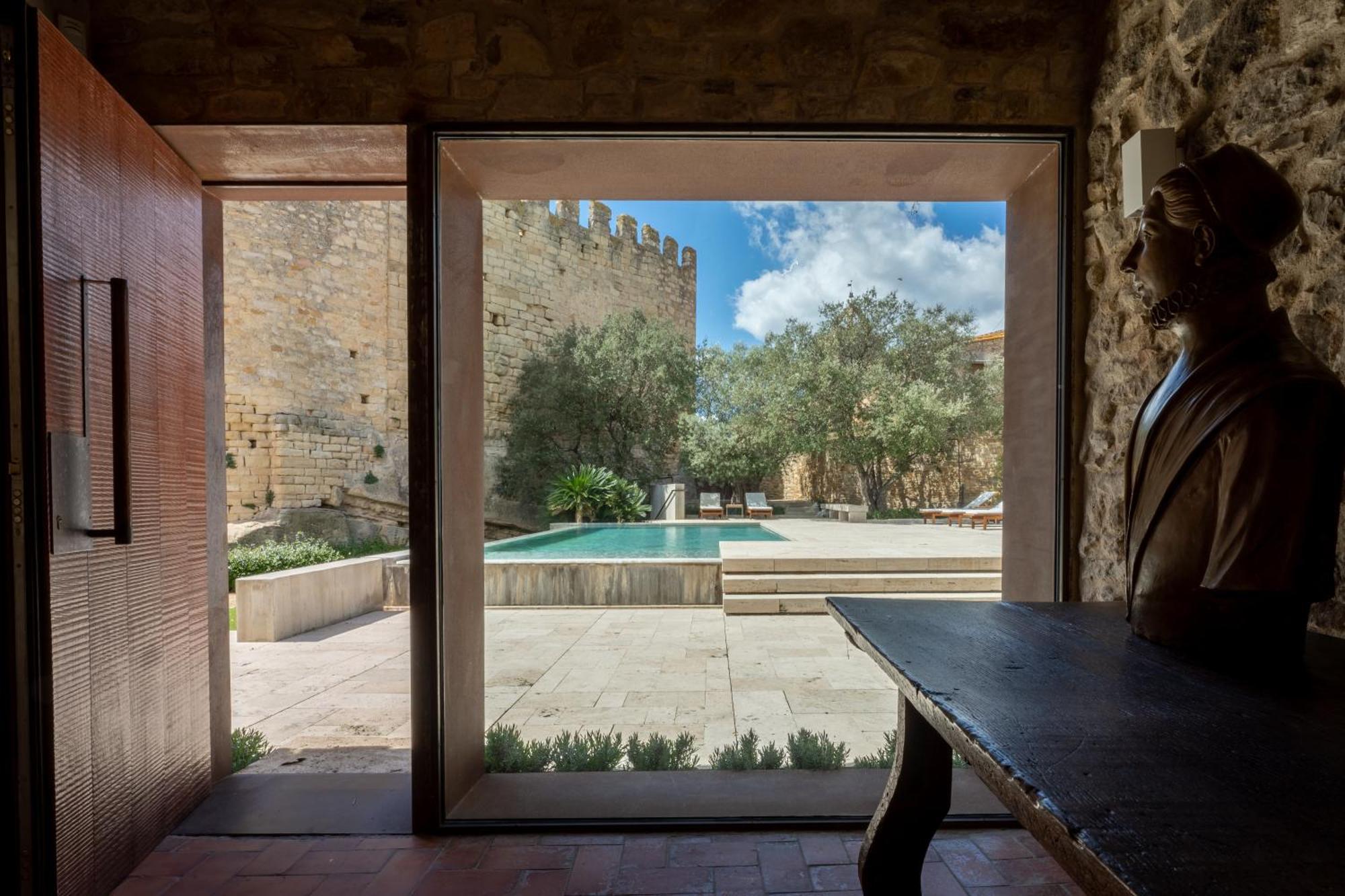 Deco - Casa Castell De Peratallada Buitenkant foto